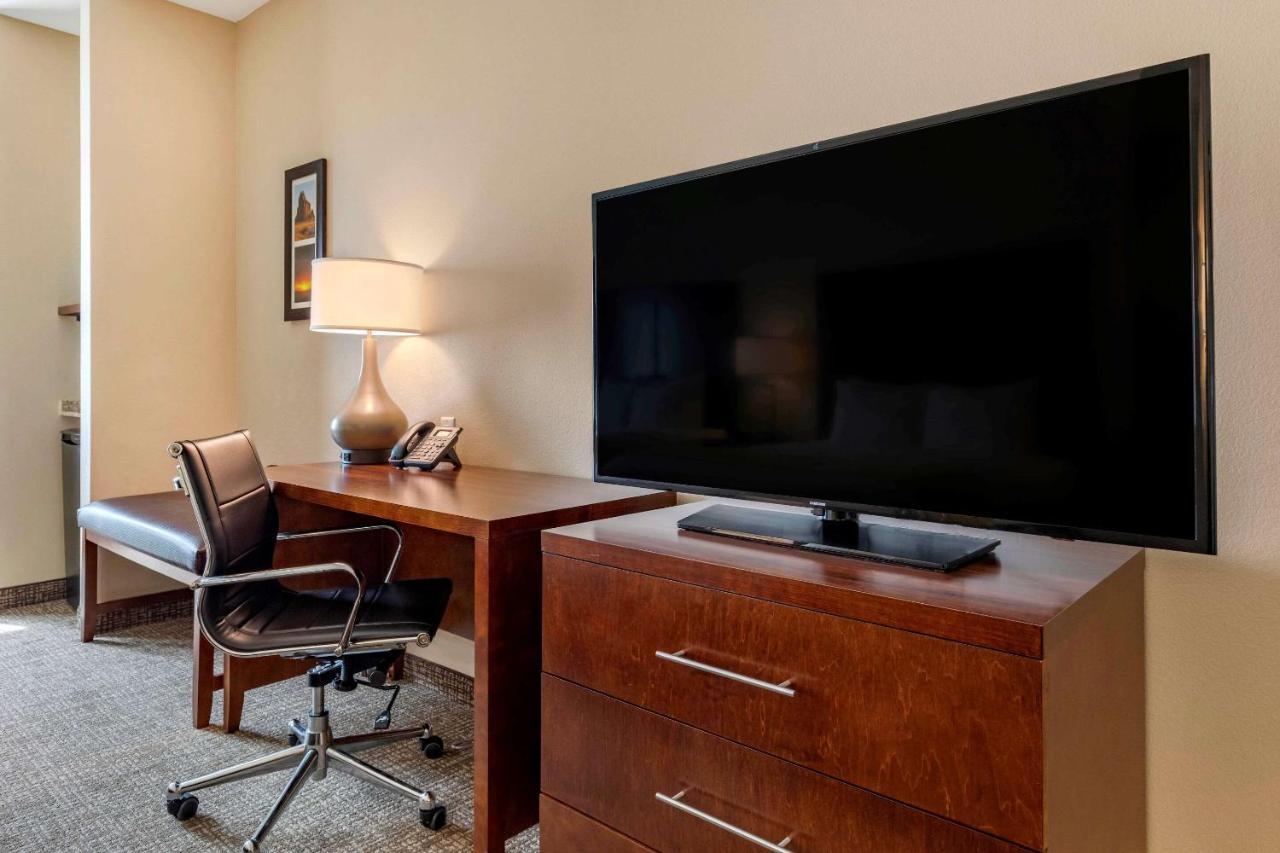 Comfort Inn & Suites Edgewood Zewnętrze zdjęcie