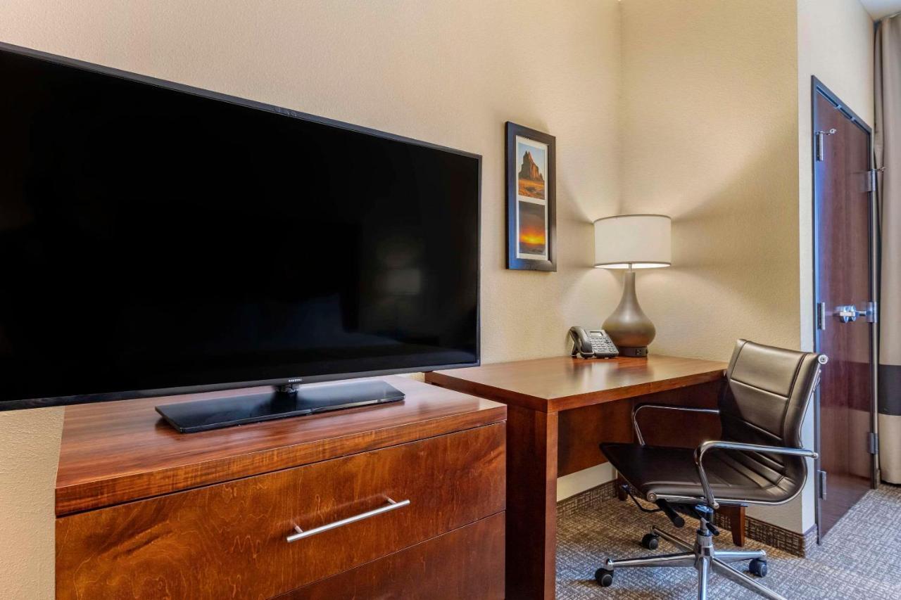 Comfort Inn & Suites Edgewood Zewnętrze zdjęcie